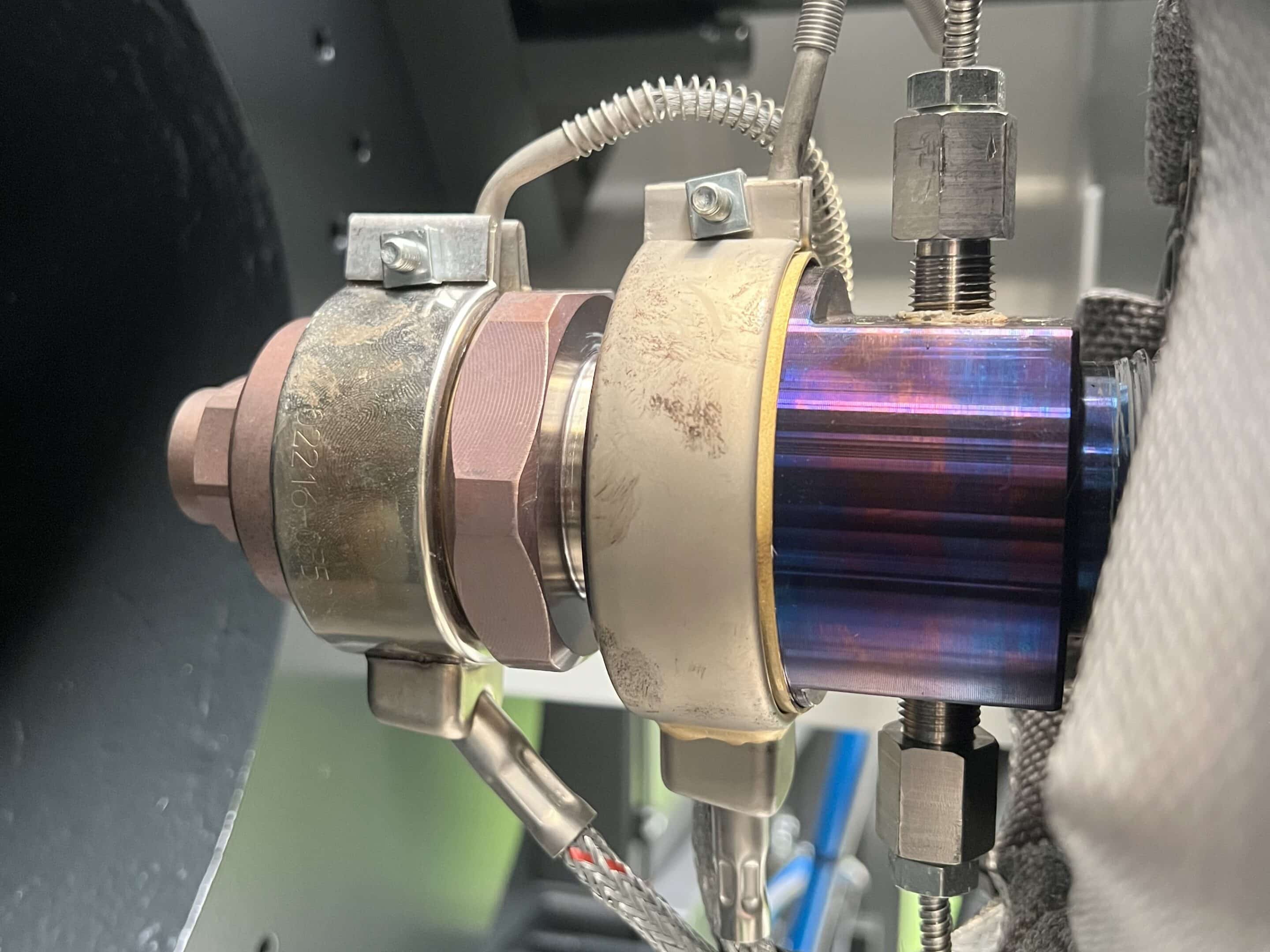 Drei Sensorik, eingebaut in einen erema-Extruder